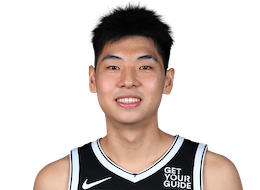  崔永熙时隔一年多重返赛场，明晚粤辽大战迎来广东锋线新力量。伤病恢复过程谨慎推进，球队期待球员带来积极改变。 体育新闻