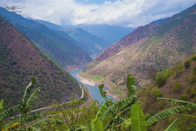  【地理深度】澜沧江：被低估的亚洲水系巨擘与横断山脉自驾指南 文化旅游