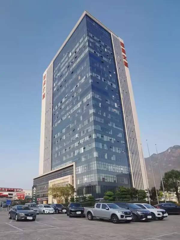 【深度拆解】福晟大厦法拍困局：3.58亿底价背后的资产处置逻辑与银行风险对冲策略