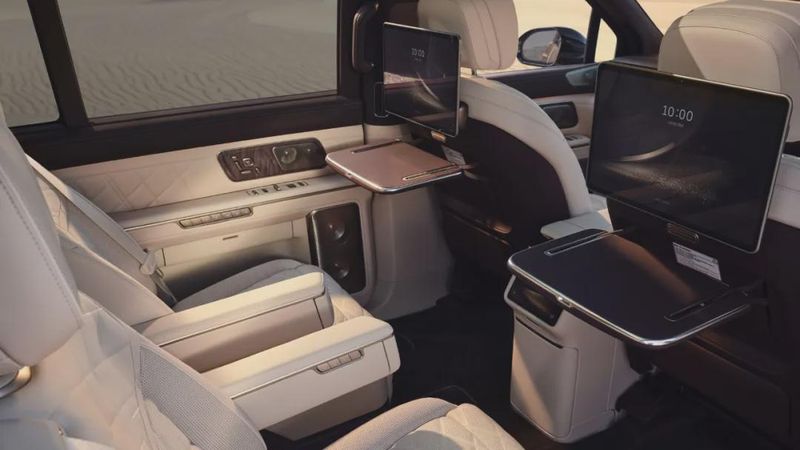  【技术深耕】电芯标准化与芯片归一化：新能源造车打破资源错配的底层钥匙 汽车科技