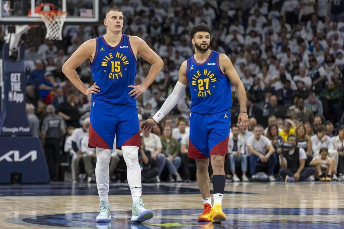  当两个人决定并肩战斗：NBA赛场上那些令人动容的双核故事 体育新闻